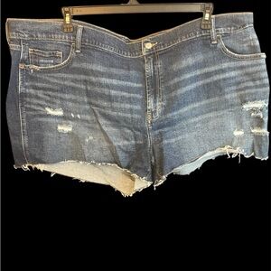 Old Navy Denim Distressed Shorts Size 24 NWOT